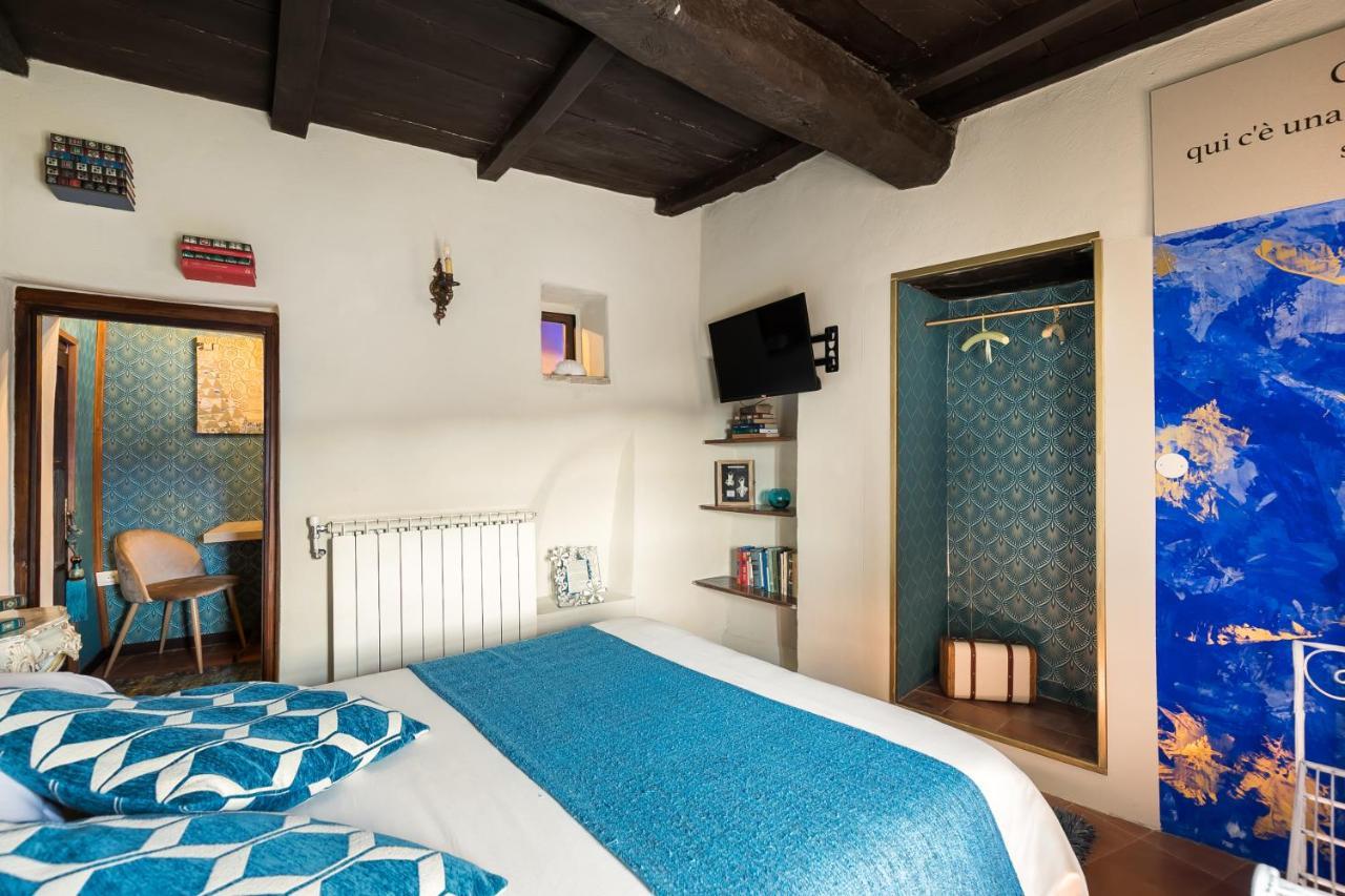 Opera Suites - Le Notti Bianche Calcata Exterior photo