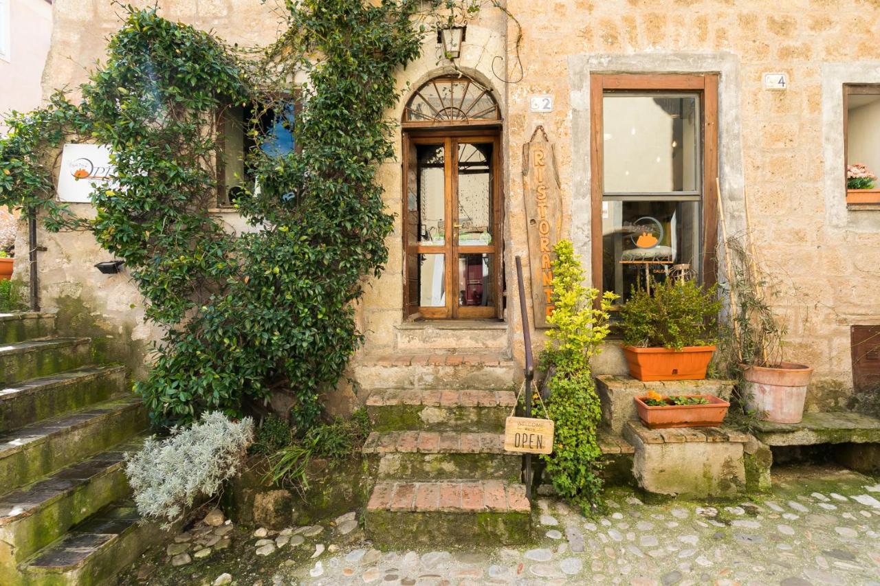 Opera Suites - Le Notti Bianche Calcata Exterior photo